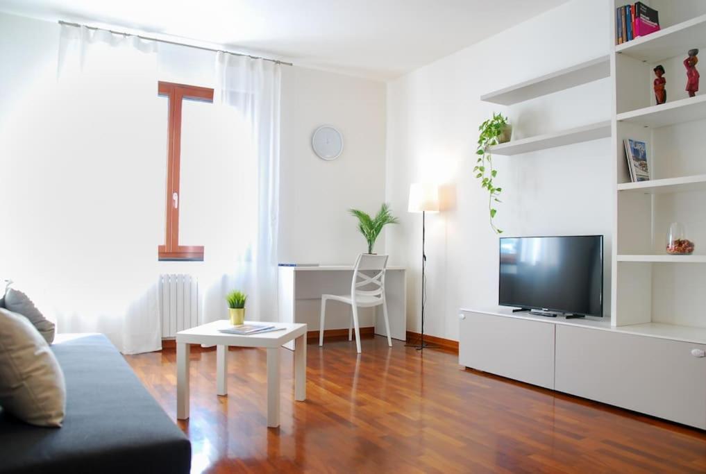 Home & Pet - Milano Trilocale Promenade Santa Giulia Εξωτερικό φωτογραφία